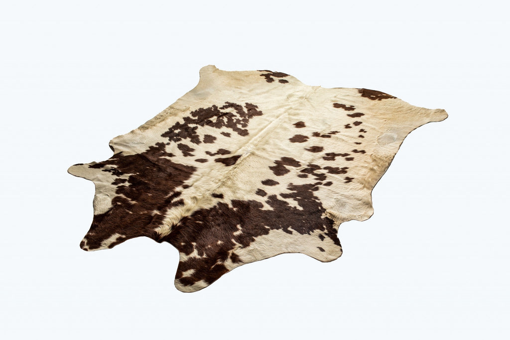 Cowhide Rug 72" X 84" White And Brown - Montana Home & Kitchen Co.