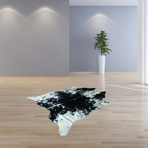 Genuine Cowhide Area Rug 6' X 7' Black and White - Montana Home & Kitchen Co.