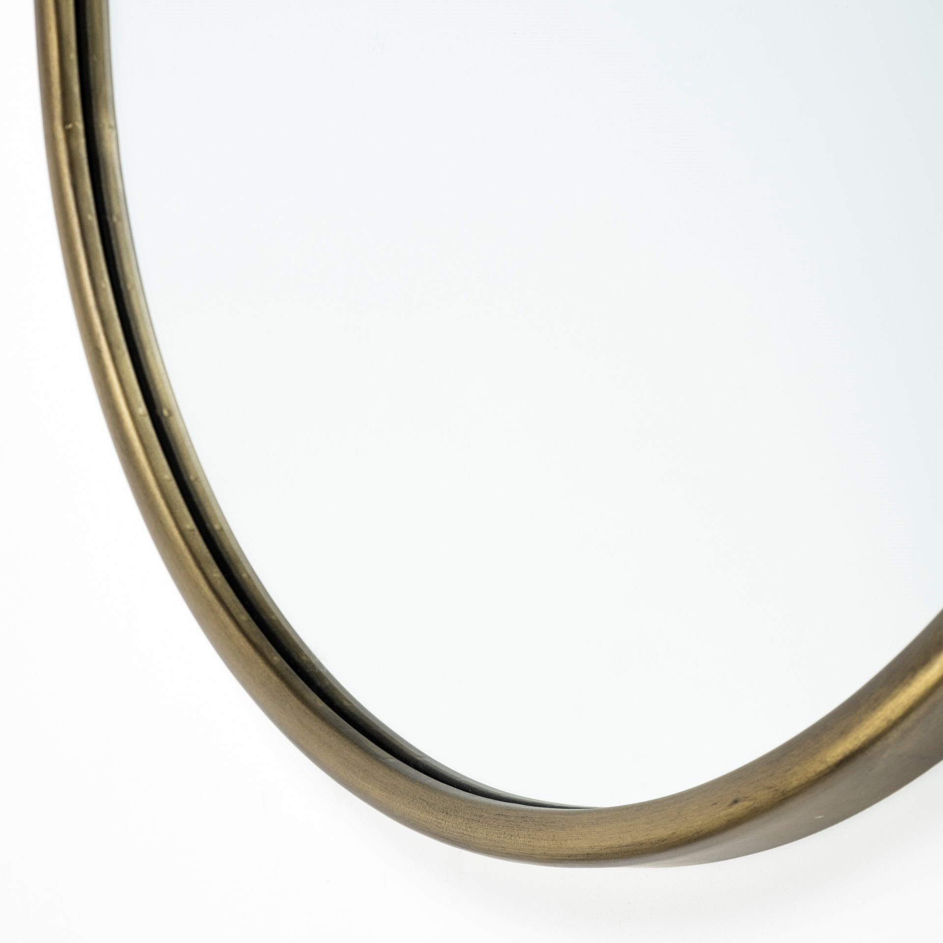 Gold Oval Accent Metal Mirror - Montana Home & Kitchen Co.